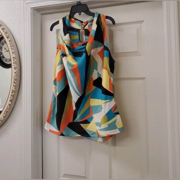 Worthington ladies sleeveless blouse is size Large. - Picture 1 of 7